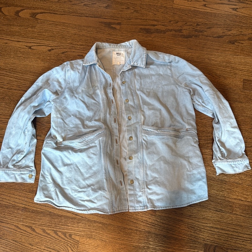 Used Sezane coat. No rips but some small faint stains. See photos.